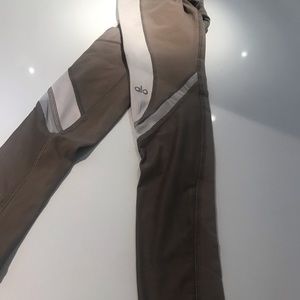 Alo xxs legging. Great fit. Worn once